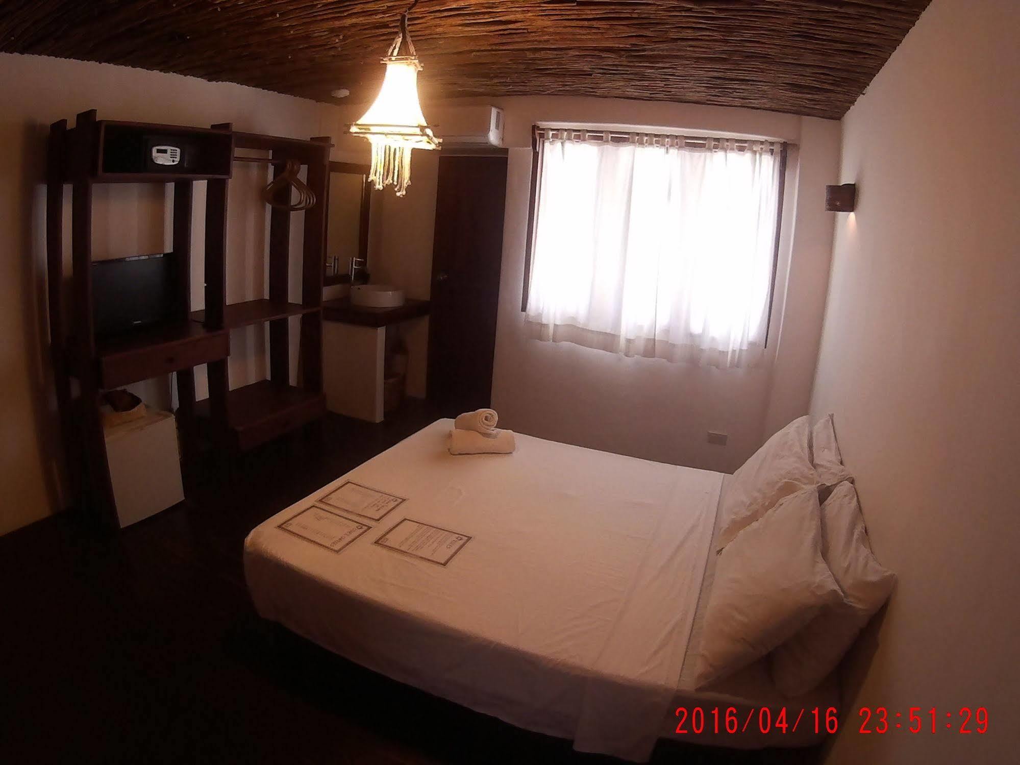 Hotel Boracay Coco Huts Balabag  Exterior foto